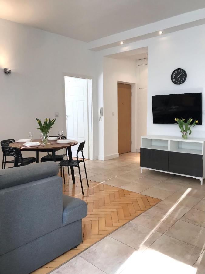 Klimatyczny Apartament Pod Ratuszem -Ul. Slaska 2 Częstochowa Esterno foto